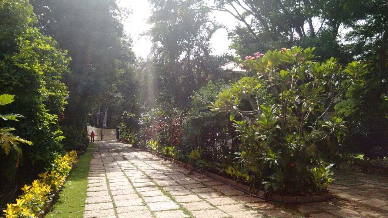 Villa Serena Bangalore Exterior foto